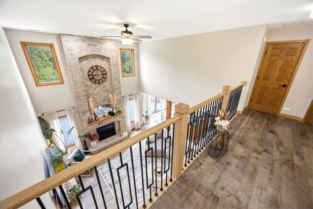 8N055 Secretariat Court, St. Charles, IL 60175
