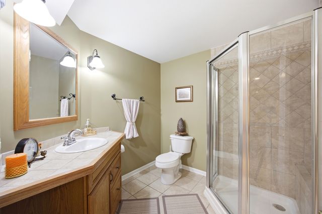 8N055 Secretariat Court, St. Charles, IL 60175
