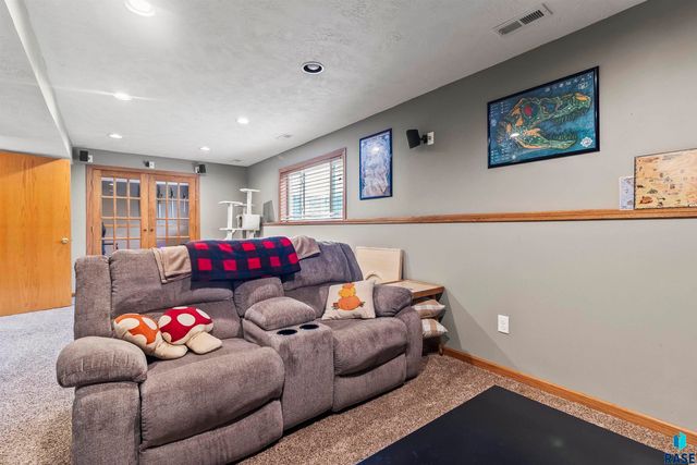 7208 W 66th St Street, Sioux Falls, SD 57106