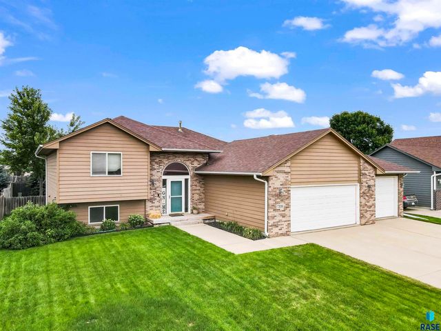 7208 W 66th St Street, Sioux Falls, SD 57106