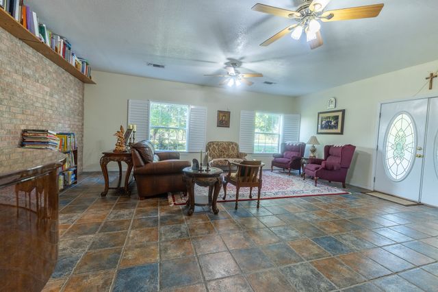 3100 Shady Oaks Drive, Brownwood, TX 76801