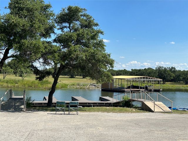 3100 Shady Oaks Drive, Brownwood, TX 76801