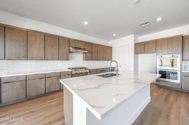 385 Pah Rah Ridge Drive Harris 37, Sparks, NV 89441