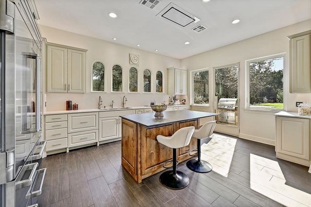 13201 Winding Creek RD, Austin, TX 78736