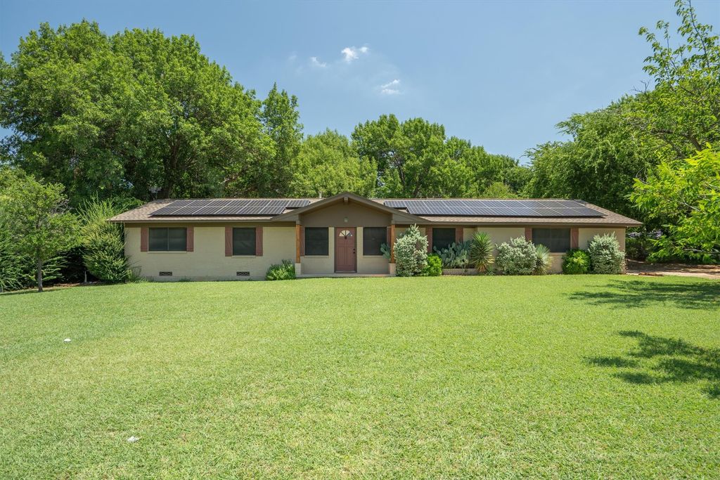 3720 N Elm Street, Denton, TX 76207