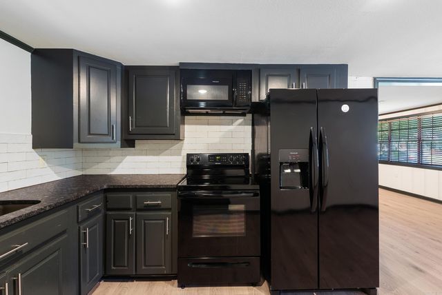 1951 Torreyson Street, Conway, AR 72034