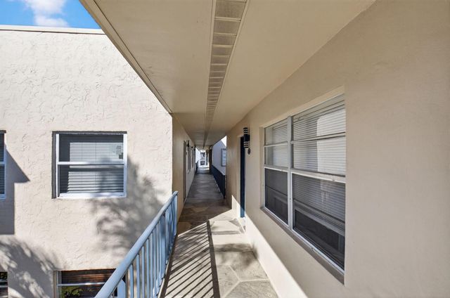 173 Flanders D, Delray Beach, FL 33484