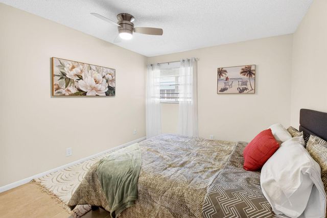 173 Flanders D, Delray Beach, FL 33484