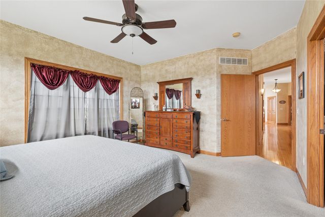 6078 Highway T-38 Highway N, Grinnell, IA 50112