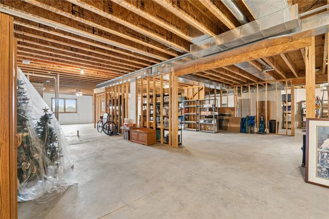 6078 Highway T-38 Highway N, Grinnell, IA 50112