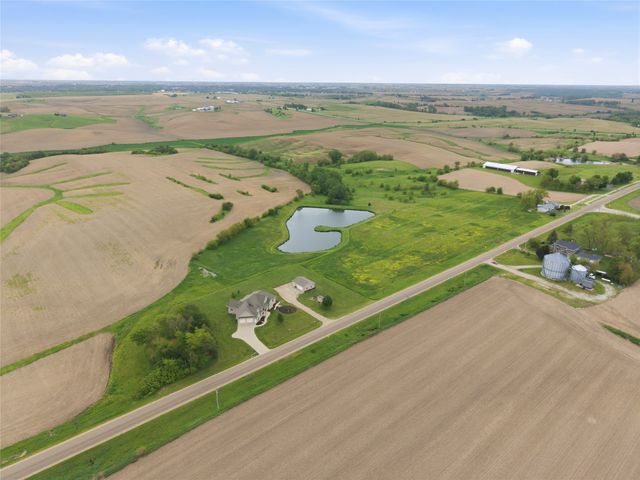 6078 Highway T-38 Highway N, Grinnell, IA 50112