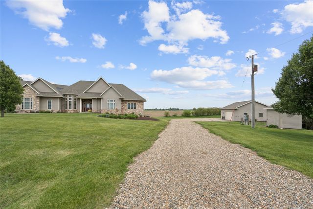 6078 Highway T-38 Highway N, Grinnell, IA 50112