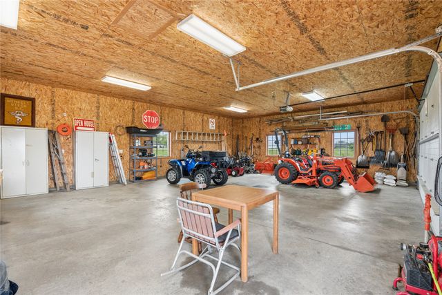 6078 Highway T-38 Highway N, Grinnell, IA 50112