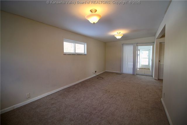 5140 Briar Road, Cross Lanes, WV 25313