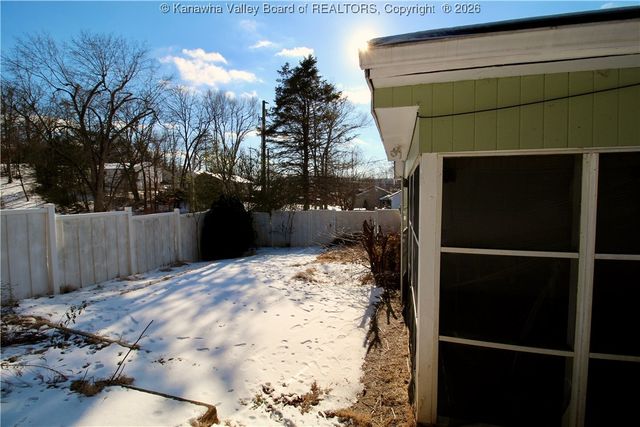 5140 Briar Road, Cross Lanes, WV 25313