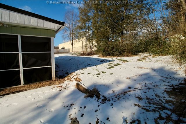 5140 Briar Road, Cross Lanes, WV 25313