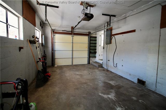 5140 Briar Road, Cross Lanes, WV 25313