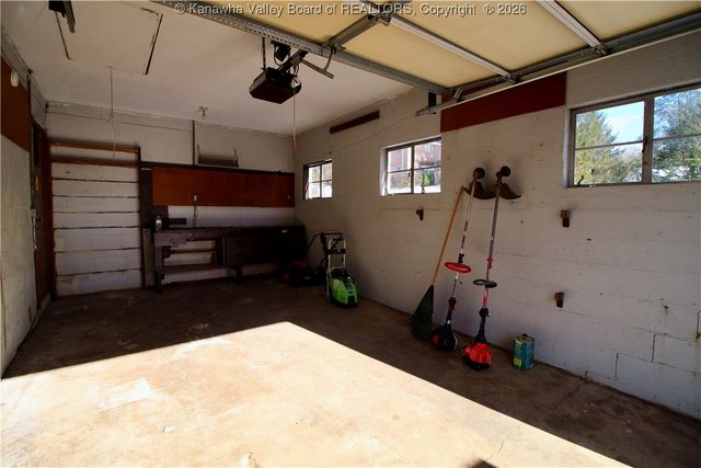 5140 Briar Road, Cross Lanes, WV 25313