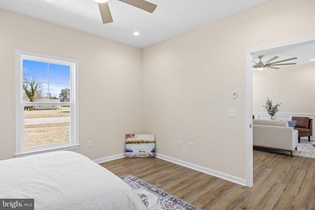 26 HARBOR CT, Montross, VA 22520