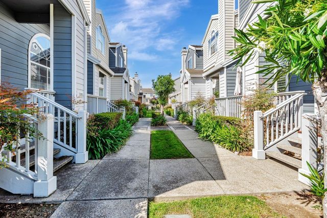 4 Brigantine Lane, Redwood City, CA 94065