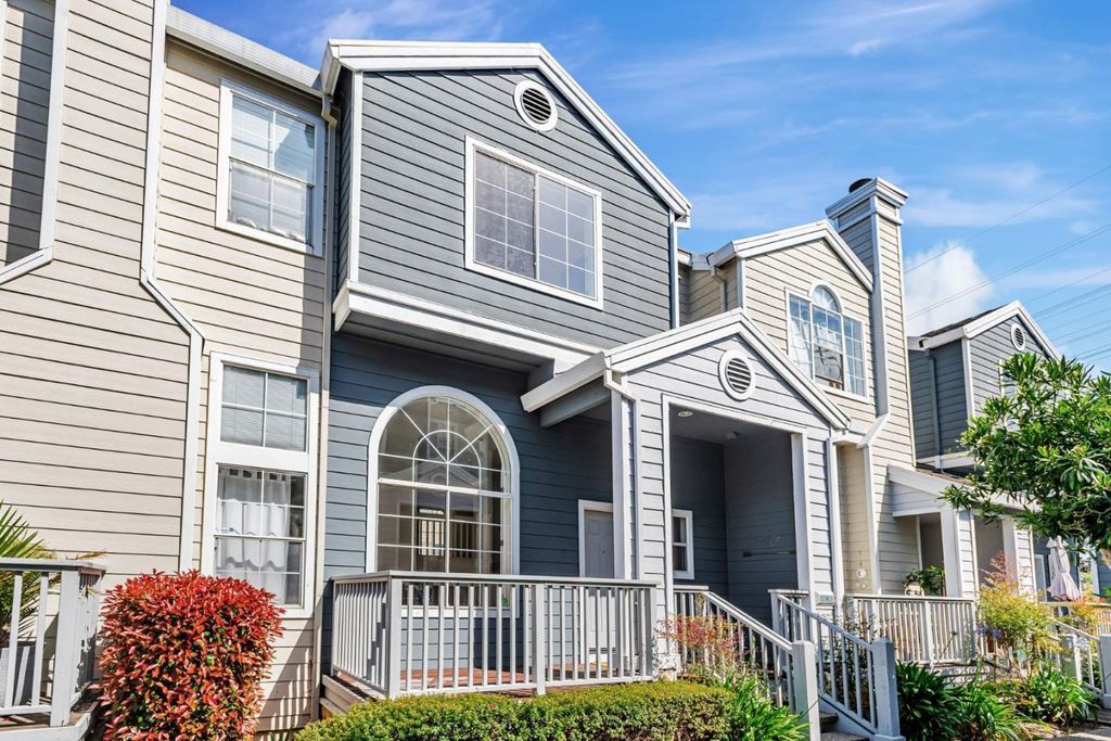 4 Brigantine Lane, Redwood City, CA 94065