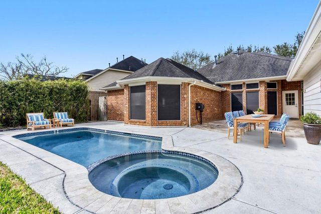 13323 Pecan Walk Lane, Sugar Land, TX 77498