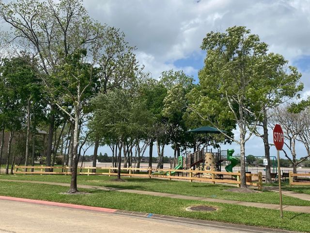 13323 Pecan Walk Lane, Sugar Land, TX 77498