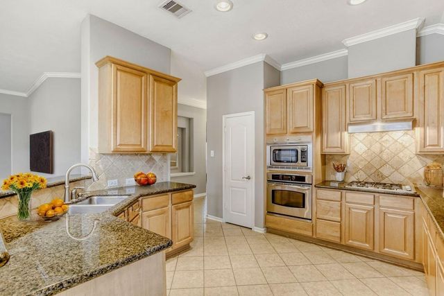 13323 Pecan Walk Lane, Sugar Land, TX 77498