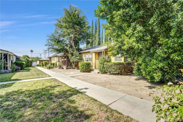 15212 Victory Blvd, Van Nuys, CA 91411