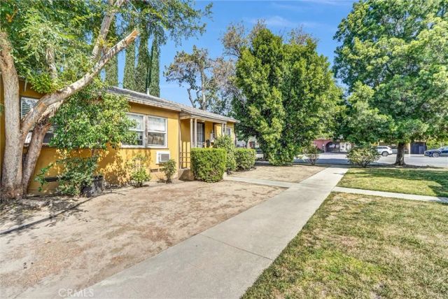 15212 Victory Blvd, Van Nuys, CA 91411
