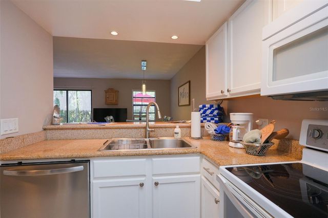 2135 WATER MANIA COURT, Kissimmee, FL 34746