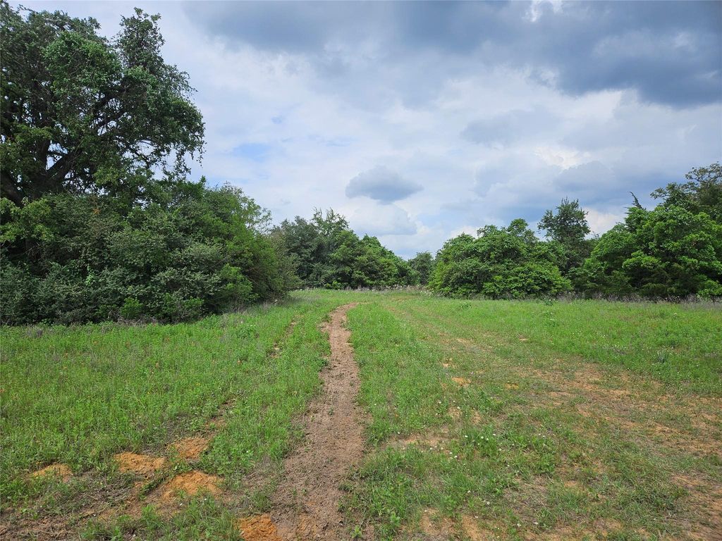 001 County Rd 322 RD, Milano, TX 76556