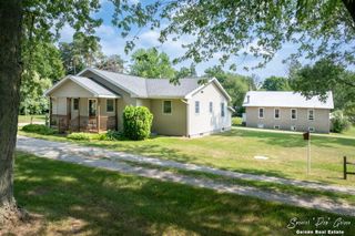 7961 W Sidney Road, Greenville, MI 48838