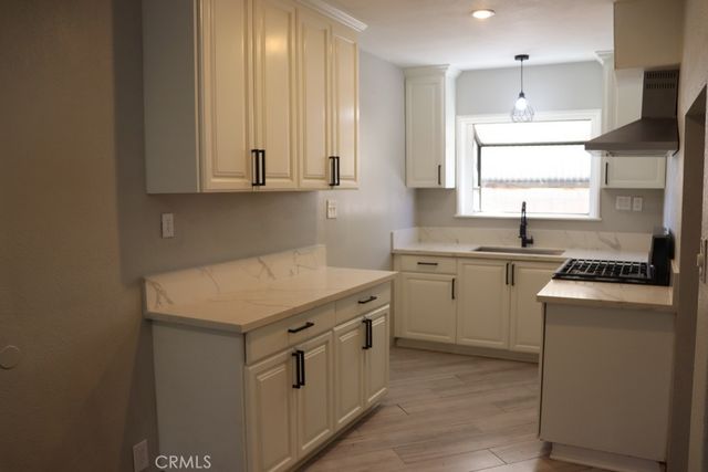 15709 Lassen Street, Granada Hills, CA 91343