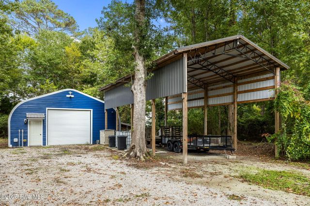 218 Old Ironsides Road, Newport, NC 28570