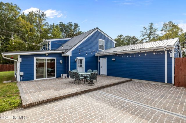 218 Old Ironsides Road, Newport, NC 28570