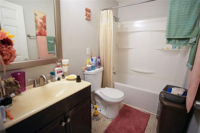 8265 Park Ridge Drive, Riverdale, GA 30274