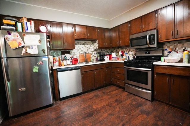 8265 Park Ridge Drive, Riverdale, GA 30274