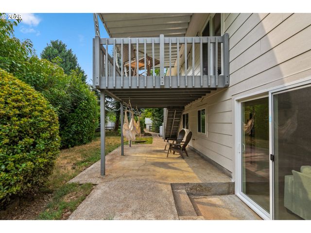 950 Se 18TH Ave, Hillsboro, OR 97123