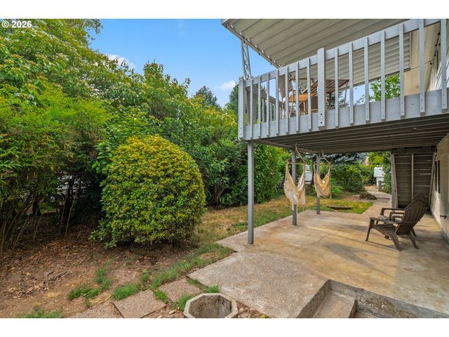 950 Se 18TH Ave, Hillsboro, OR 97123