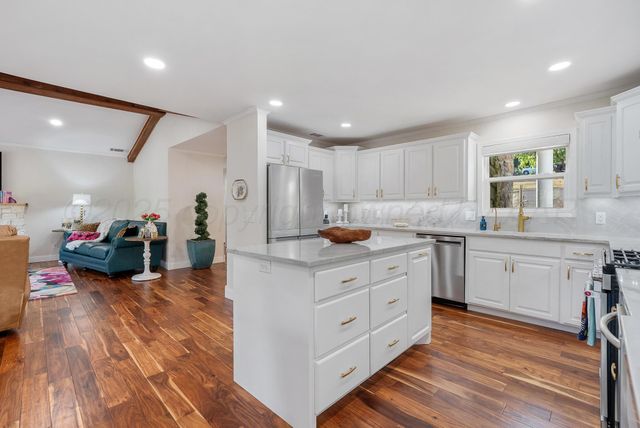 110 CAPROCK Lane, Amarillo, TX 79118