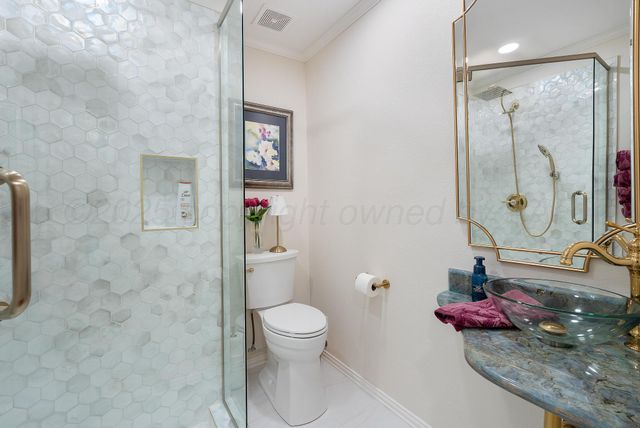 110 CAPROCK Lane, Amarillo, TX 79118