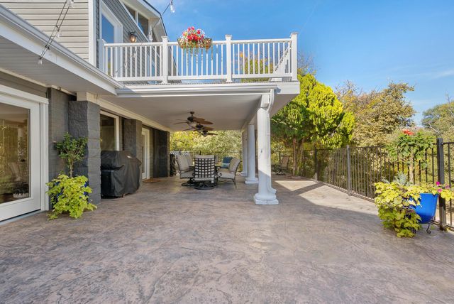 110 CAPROCK Lane, Amarillo, TX 79118