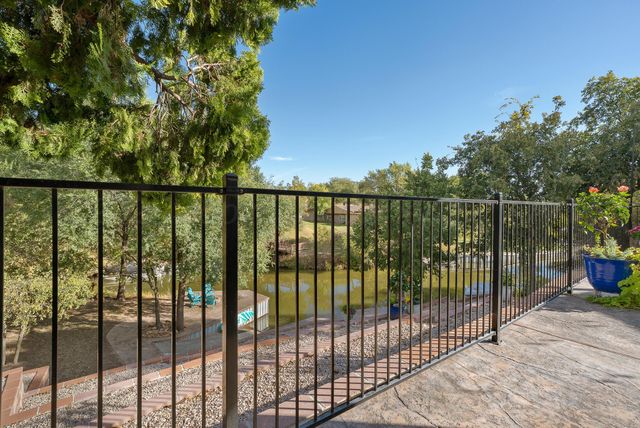 110 CAPROCK Lane, Amarillo, TX 79118