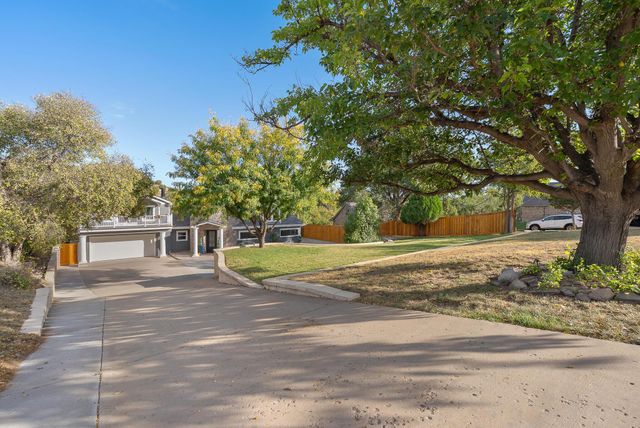 110 CAPROCK Lane, Amarillo, TX 79118