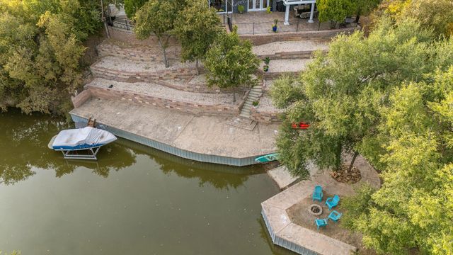 110 CAPROCK Lane, Amarillo, TX 79118