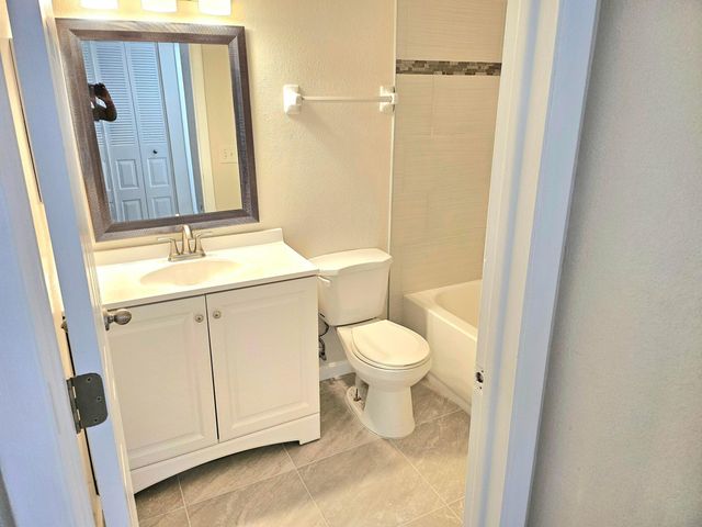 501 SE Thanksgiving Avenue, Port St. Lucie, Port St Lucie, FL 34984