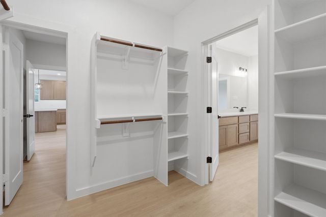 407 E Boyd Avenue, Boyd, TX 76023