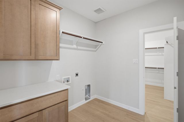 407 E Boyd Avenue, Boyd, TX 76023