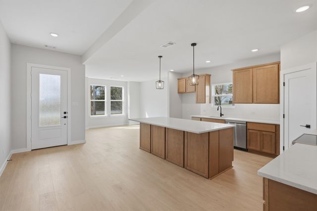 407 E Boyd Avenue, Boyd, TX 76023